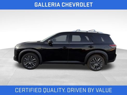 Used 2023 Nissan Pathfinder SL w/ SL Premium Package FWD image 2