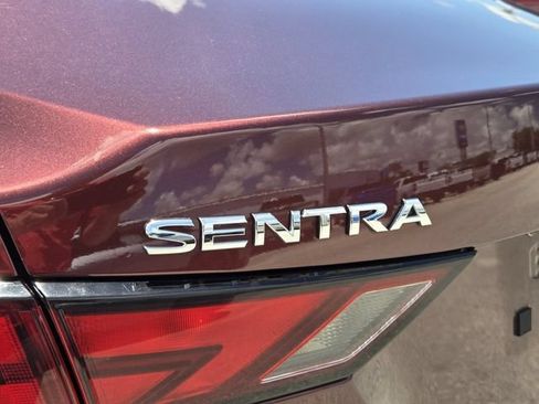 Used 2024 Nissan Sentra SV FWD image 11