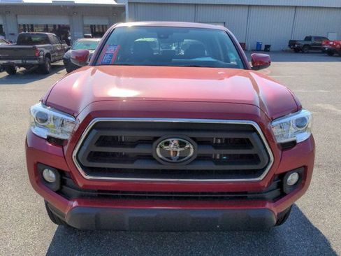 Used 2021 Toyota Tacoma SR5 RWD image 9