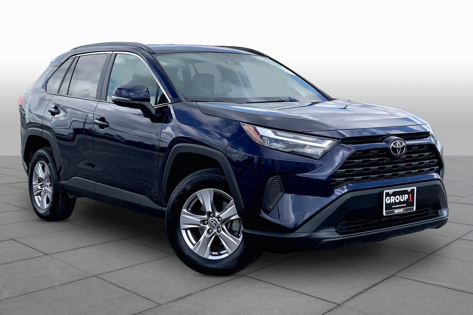 Used 2023 Toyota RAV4 XLE FWD image 3