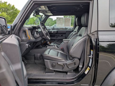 Used 2024 Ford Bronco Badlands AWD/4WD image 13