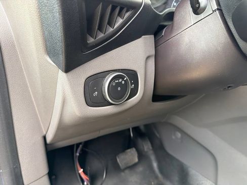 Used 2020 Ford Transit Connect XL FWD image 12