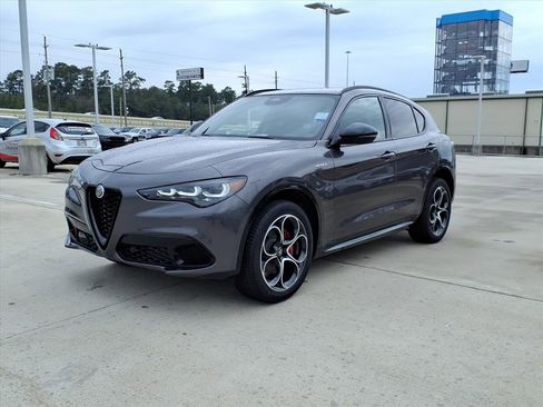 New 2025 Alfa Romeo Stelvio Sprint w/ Veloce Package image 2