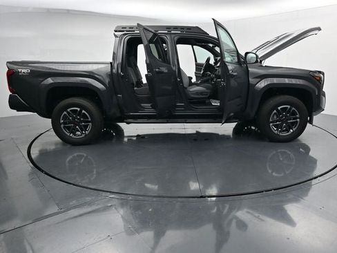 Used 2024 Toyota Tacoma TRD Sport w/ TRD Sport Upgrade Package AWD/4WD image 40