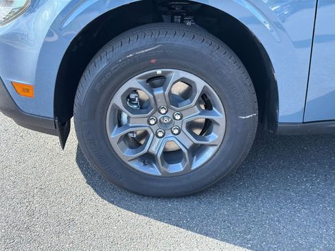 New 2026 Ford Maverick XLT w/ XLT Luxury Package FWD image 16