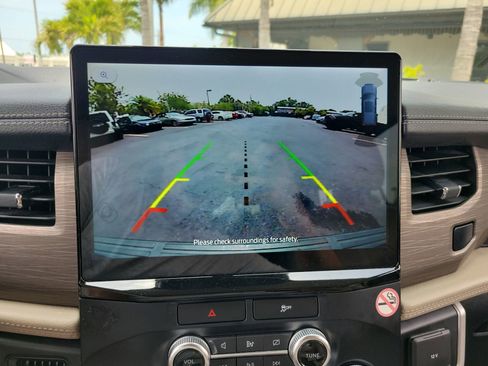 Used 2023 Ford Expedition Limited RWD image 26
