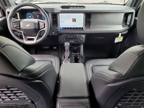 New 2025 Ford Bronco Big Bend w/ Black Diamond Package image 11