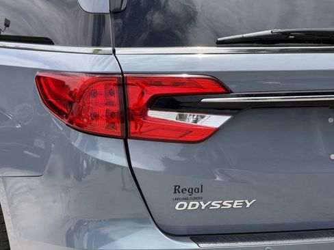 Used 2023 Honda Odyssey Touring image 7