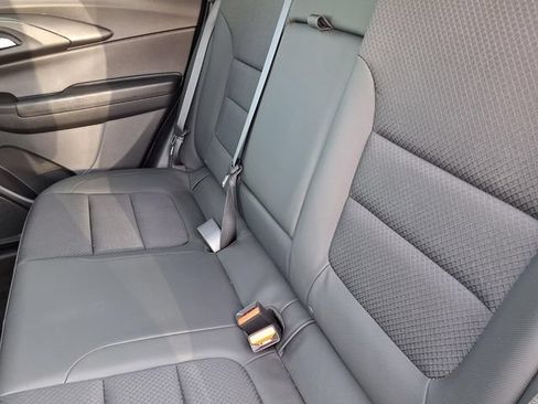 Used 2023 Chevrolet TrailBlazer RS w/ Sun and Liftgate Package FWD image 7