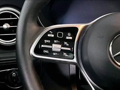 Used 2022 Mercedes-Benz GLC 300 4MATIC image 24