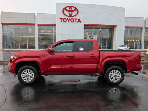 New 2026 Toyota Tacoma SR5 image 4