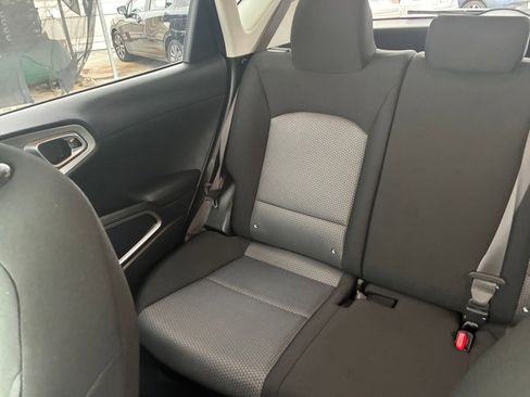 Used 2025 Kia Soul LX w/ LX Technology Package image 37