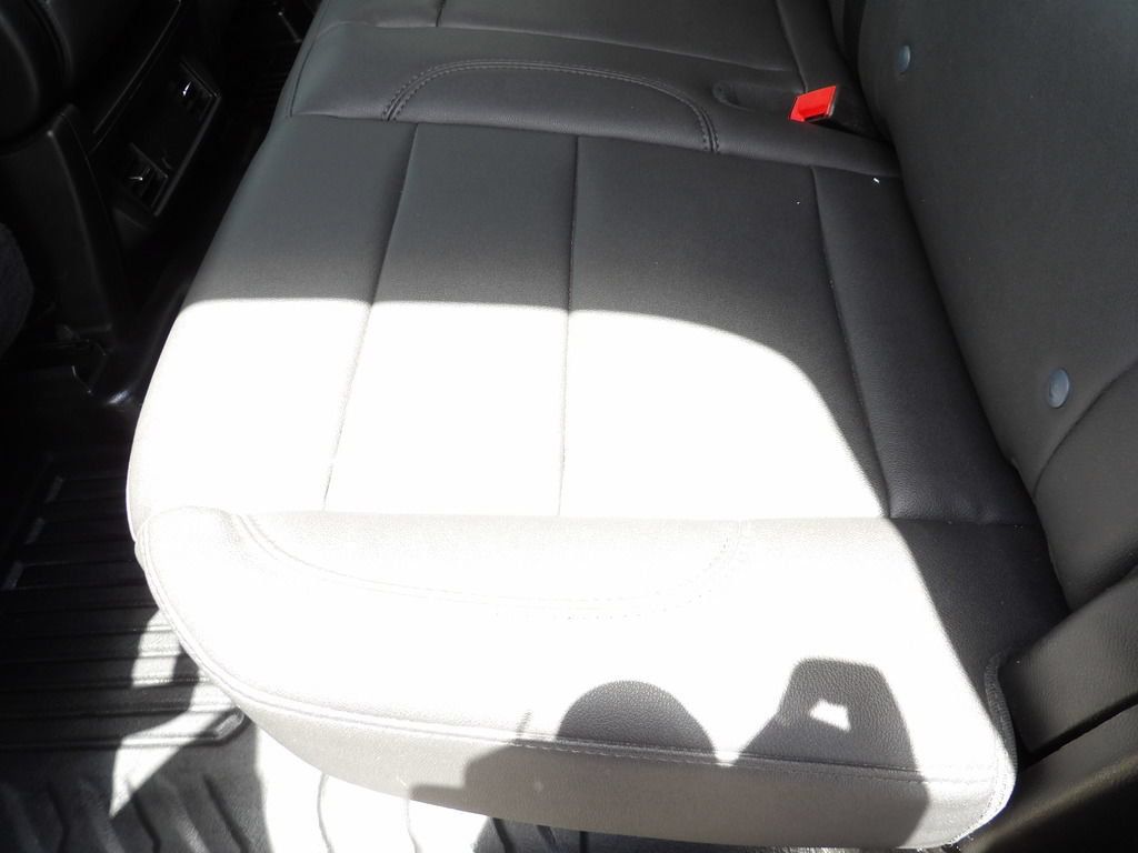 Used 2024 Chevrolet Silverado 2500 W/T RWD image 33