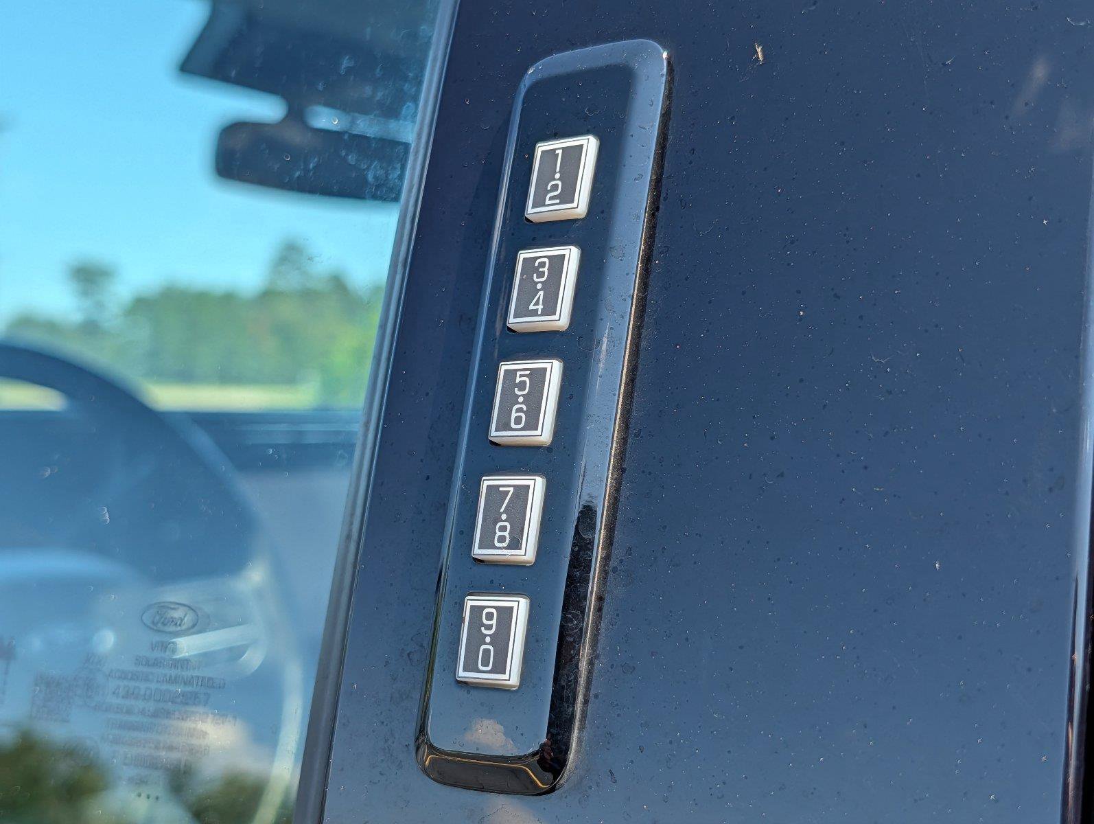 Used 2024 Ford F250 Lariat w/ Lariat Ultimate Package AWD/4WD image 42