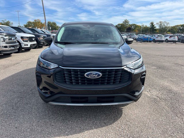 Certified 2023 Ford Escape Active AWD/4WD image 2