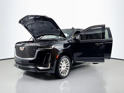 Used 2023 Cadillac Escalade ESV Premium Luxury image 26