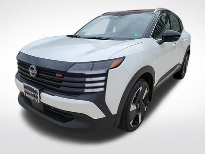 New 2025 Nissan Kicks SR w/ SR Premium Package