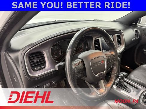 Used 2019 Dodge Charger SXT w/ Plus Group image 19