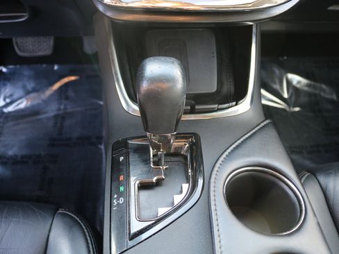 Used 2016 Toyota Avalon XLE Premium image 25