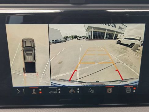 Used 2024 GMC Sierra 1500 Denali w/ Technology Package AWD/4WD image 16