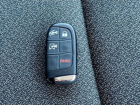 Used 2024 RAM ProMaster 2500 w/ Safety Group image 17