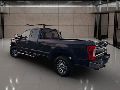 Used 2017 Ford F250 Lariat w/ Tow Technology Bundle image 2