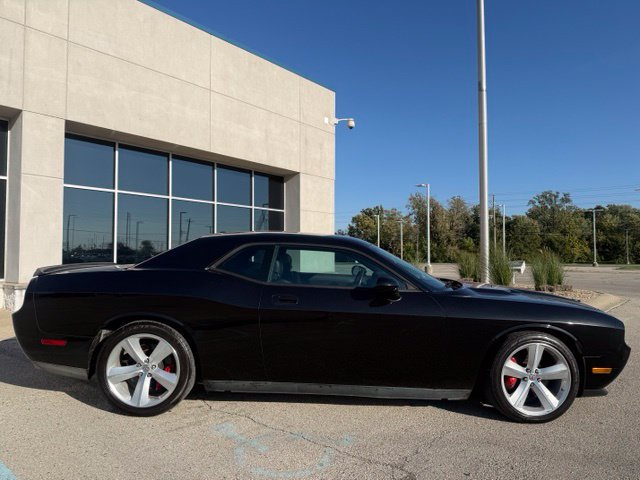 Used 2009 Dodge Challenger SRT8 w/ SRT Option Group II RWD image 2