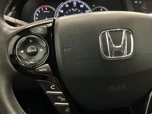 Used 2016 Honda Accord Touring image 24