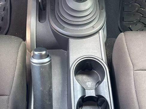 Used 2009 Jeep Wrangler X AWD/4WD image 17