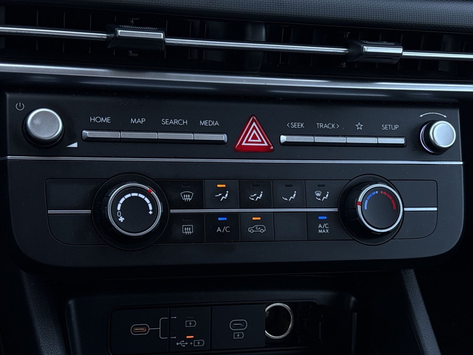 Certified 2025 Hyundai Tucson SE FWD image 21