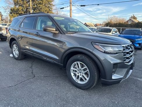 New 2026 Ford Explorer Active image 7