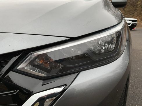 Used 2024 Nissan Sentra SV image 27