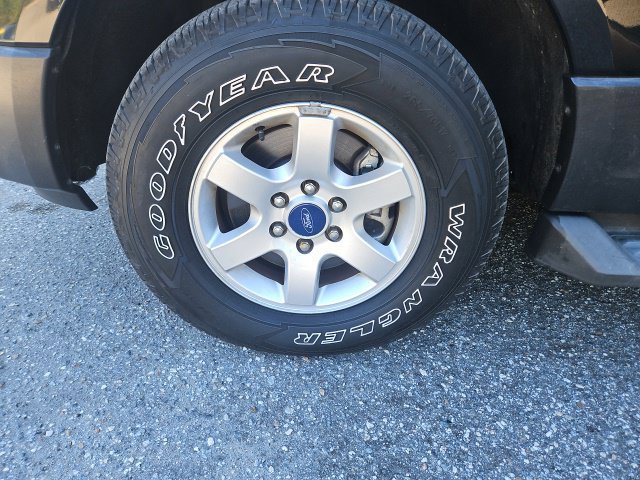 Used 2016 Ford Expedition EL XL RWD image 23