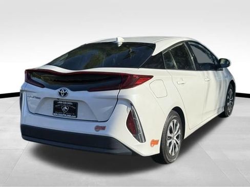 Used 2020 Toyota Prius Prime LE image 6