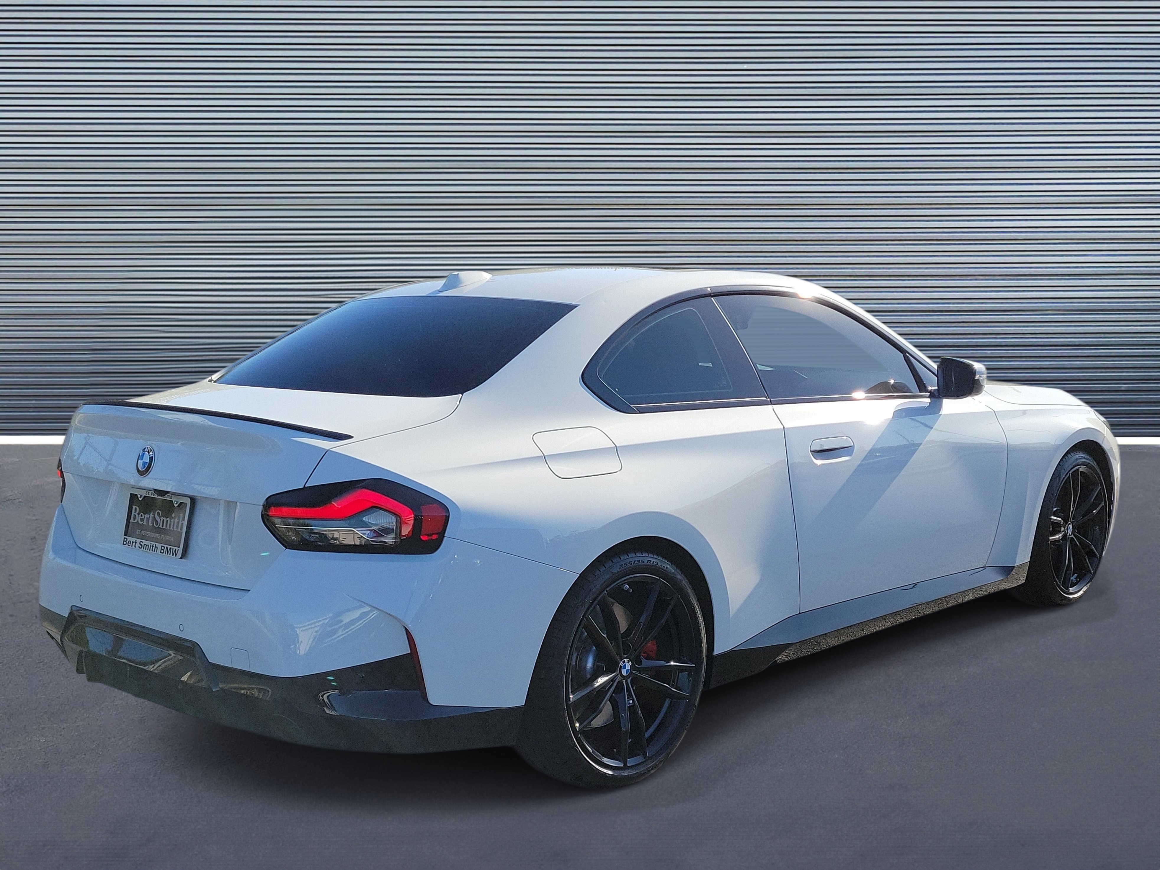 Used 2024 BMW 230i Coupe w/ Premium Package RWD image 3