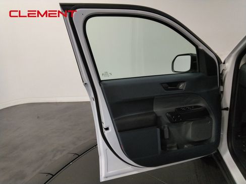 Used 2023 Ford Maverick XL image 28