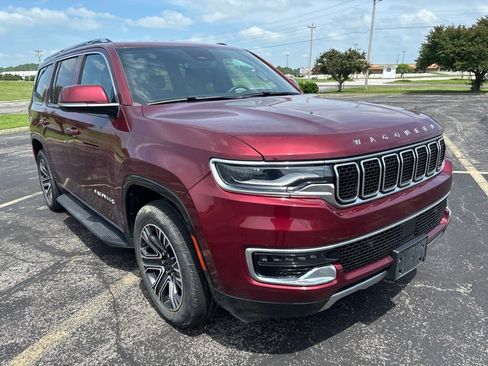 Used 2022 Jeep Wagoneer Series III w/ Flexible Seating Group AWD/4WD image 3