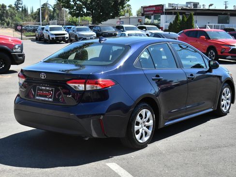 Used 2024 Toyota Corolla LE FWD image 8