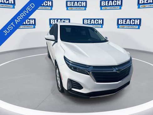 Used 2024 Chevrolet Equinox LT FWD image 3