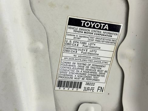 Used 2011 Toyota Sequoia Platinum image 78