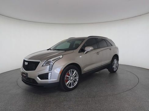 Used 2023 Cadillac XT5 Sportv w/ LPO, Floor Liner Package image 3