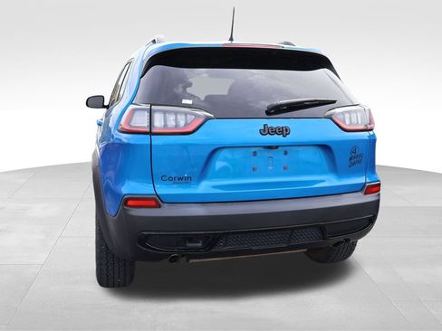 Used 2022 Jeep Cherokee Latitude AWD/4WD image 17