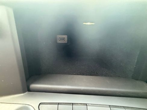 Used 2019 Chevrolet Corvette Stingray Coupe w/ Battery Protection Package image 15