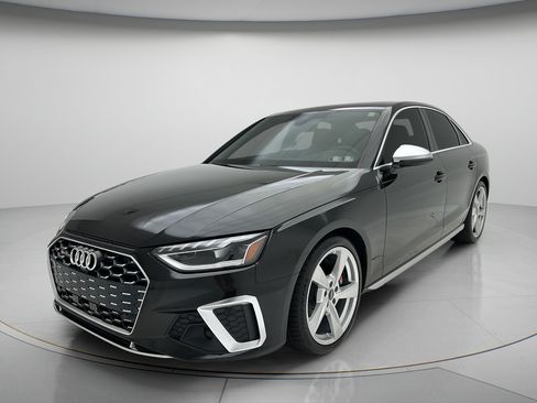 Used 2023 Audi S4 Premium w/ Convenience Package AWD/4WD image 3