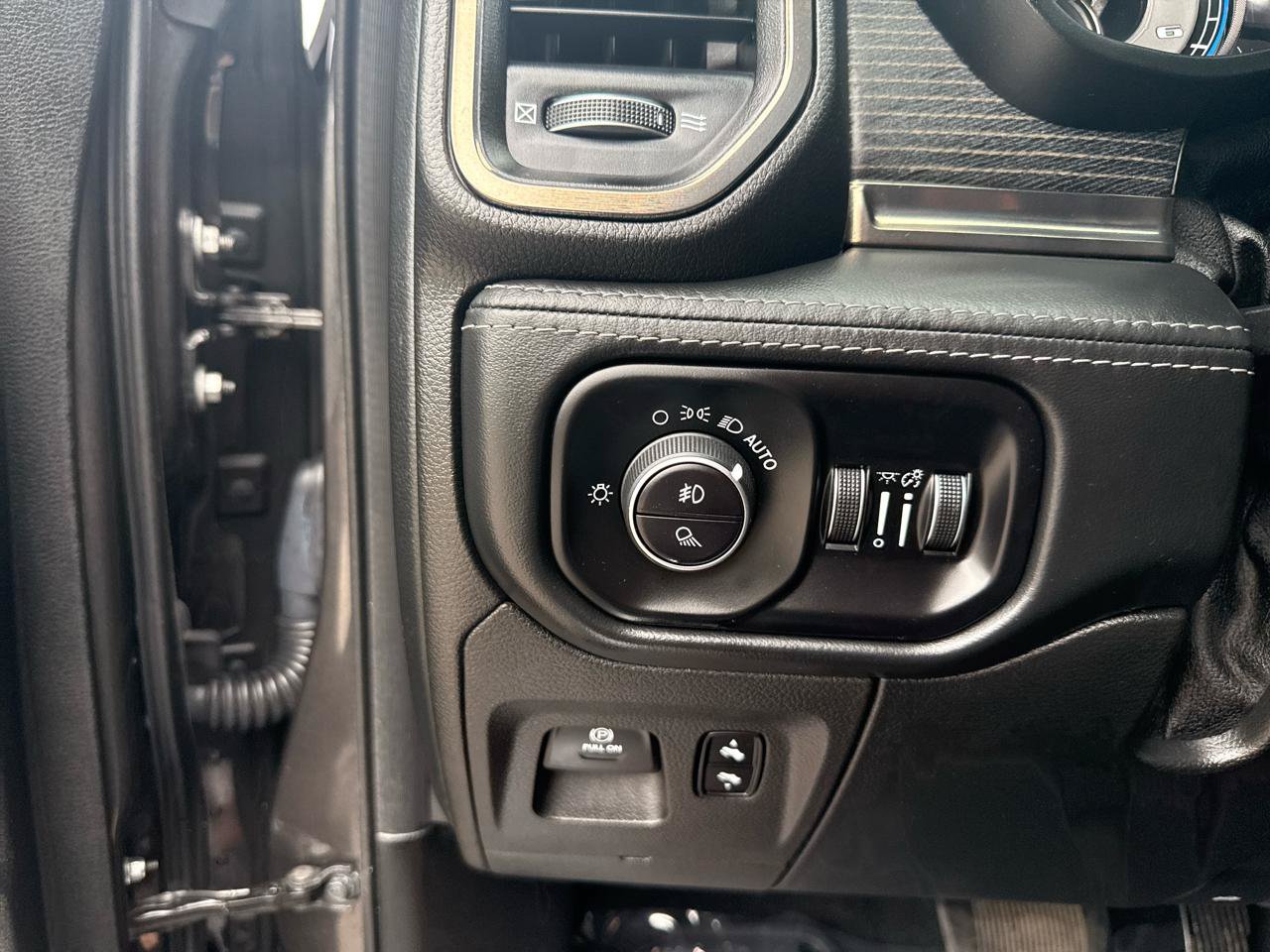 Used 2019 RAM 1500 Limited w/ Advanced Safety Group AWD/4WD image 28