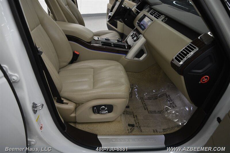 Used 2017 Land Rover Range Rover HSE AWD/4WD image 24
