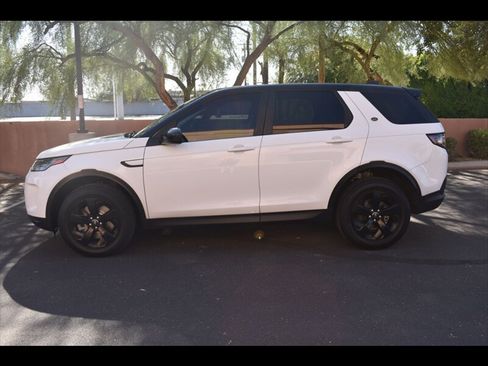 Used 2020 Land Rover Discovery Sport SE AWD/4WD image 4