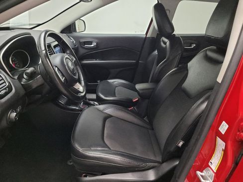 Used 2018 Jeep Compass Altitude w/ Popular Equipment Group image 17