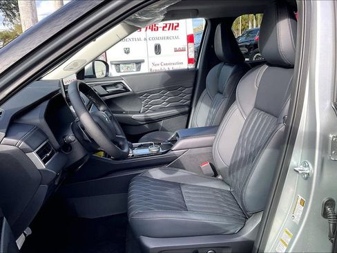 New 2026 Mitsubishi Outlander SEL AWD/4WD image 9