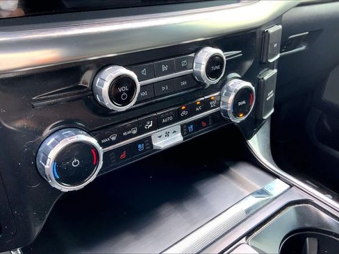 Used 2023 Ford F150 Lariat AWD/4WD image 34